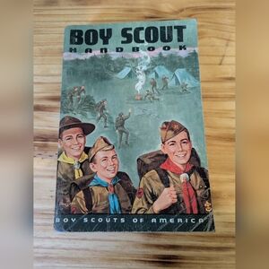 Boy Scout Handbook BSA 7th Edition 2nd Printing 1966‎ Camp Fire Paperback Book